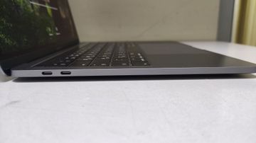 Б/у Ноутбук Apple macbook pro 2019 a2159 13,3" core i5 1,4ghz/ram 8gb/ssd 128gb/intel iris plus graphics 645 01-200816460