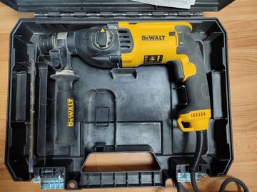 Б/у Перфоратор Dewalt d25133qs 01-200816431