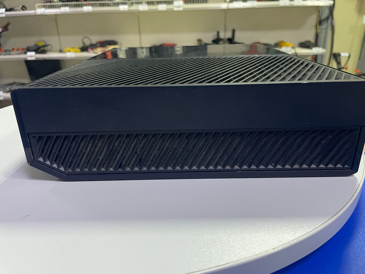 Ігрова приставка Microsoft xbox one x 500gb 01-200822082, стан
