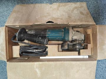 Б/у Угловая шлифмашина Makita ga5030 01-200833069