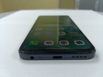 Б/в Мобільний телефон Infinix smart 10 plus 4/128gb 01-200839336