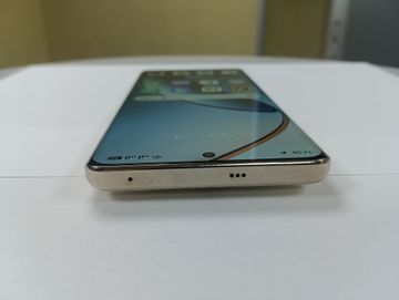 Б/в Мобільний телефон Realme 12 pro 5g 12/256gb 01-200811013