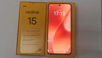 Б/в Мобільний телефон Realme 15 5g 8/256gb 01-200848883
