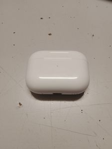 Б/в Навушники Apple airpods pro 2nd generation with magsafe charging case usb-c 01-200848806