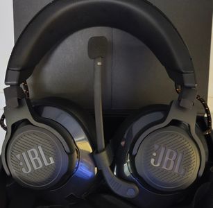 Б/у Наушники Jbl quantum 610 01-200862150