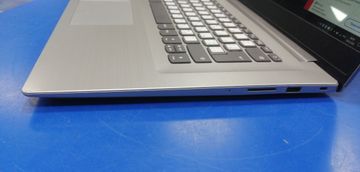 Б/в Ноутбук Lenovo 15/core i5 7200u ddr3/8gb ddr3/hdd 1000 gb/ssd 128 gb/geforce 920mx 2gb 01-200861697