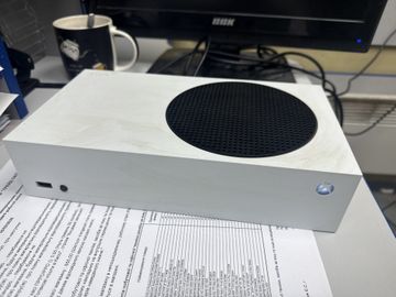 Б/в Ігрова приставка Microsoft xbox series s 512gb 01-200880356