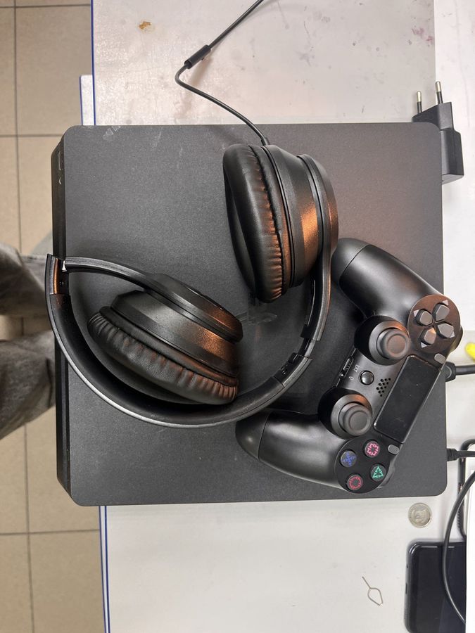 playstation 4 slim 1tb