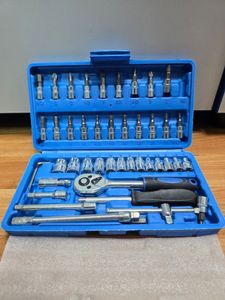 Б/в Набір автоінструментів New Tools 46 шт 16-000275554