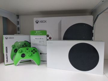 Б/в Ігрова приставка Microsoft xbox series s 512gb 01-200912892