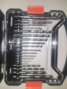 Б/в Набір біт та свердл Dnipro-M drills s bits 41 pcs set 01-200916381