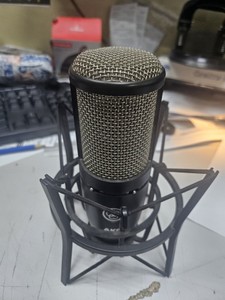 Б/в Мікрофон Akg p220 01-200923462
