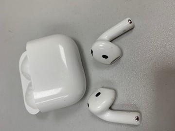 Б/у Навушники Apple airpods 4 01-200936133