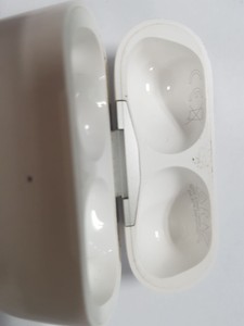 Б/в Навушники Apple airpods pro 2nd generation magsafe 01-200913655
