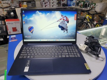 Б/у Ноутбук Lenovo 17/ryzen 3 7320u ddr5/8gb ddr5/ssd 240 gb/*інтегрована 01-200927090
