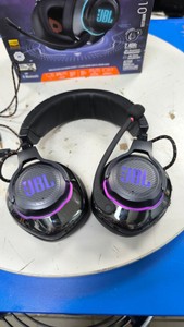 Б/в Навушники Jbl quantum 810 01-200989710