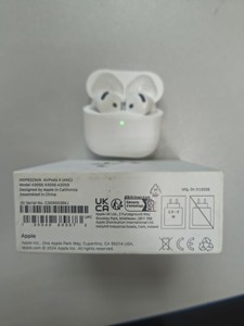 Б/в Навушники Apple airpods 4 with active noise cancellation 01-200996899