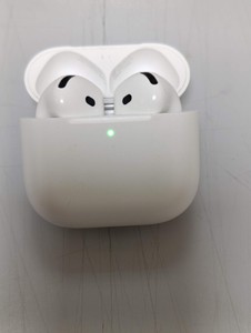 Б/в Навушники Apple airpods 4 01-201002475