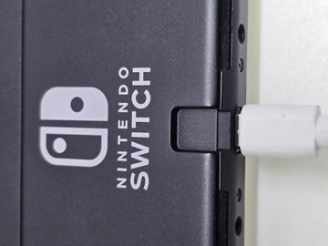 Б/у Игровая приставка Nintendo switch oled 01-201006325