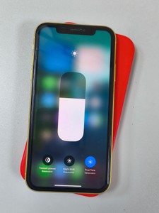 Б/в Мобільний телефон Apple iphone 11 64gb 01-201050377
