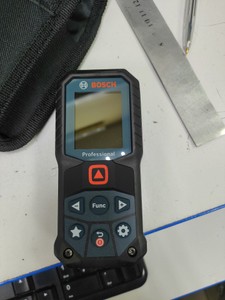 Б/у Лазерный нивелир Bosch glm 50-22 01-201075455