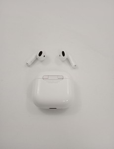 Б/в Навушники Apple airpods 4 with active noise cancellation 01-201075616