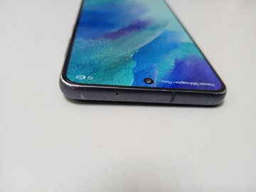 Б/в Мобільний телефон Samsung galaxy s21 fe 5g 6/128gb 01-201114640