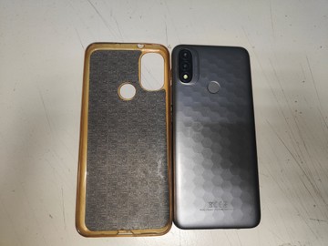 Б/в Мобільний телефон Motorola moto e20 xt2155-6 2/32gb 01-201118102