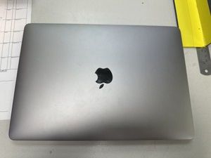 Б/в Ноутбук Apple macbook pro 2019 a2159 13,3" core i5 1,4ghz/ram 8gb/ssd 128gb/intel iris plus graphics 645 01-201160702