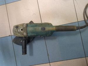 01-200777137: Makita ga9020