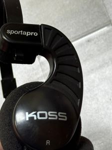 01-200782389: Koss sporta pro