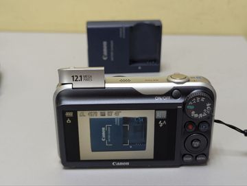 01-200794636: Canon powershot sx220 hs