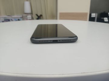 Б/в Мобільний телефон Apple iphone 11 64gb 01-200803482
