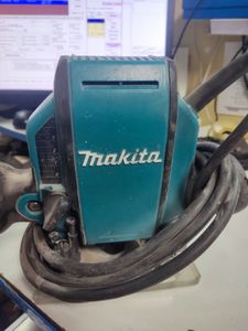 Б/в Фрезер Makita rp0900 01-200818944