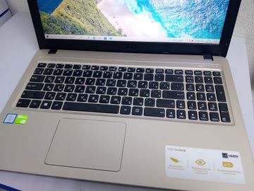 Б/в Ноутбук Asus 15/core i3 6006u ddr3/4gb ddr3/ssd 500 gb/geforce mx110 2gb 01-200838245