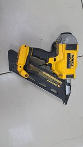 Б/в Нейлер акумуляторний Dewalt dcn692 акб 3ah зп 01-200843660