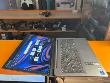 Б/в Ноутбук Lenovo ideapad 3 15iau7 01-200802393