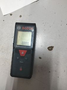 Б/у Лазерный нивелир Bosch glm 40 professional 01-200882902