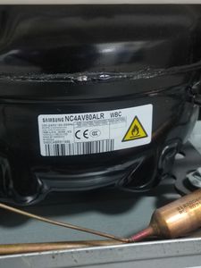 Б/в Холодильник з морозильною камерою Samsung rb33j3000sa 01-200883777