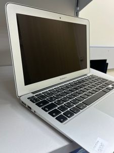 Б/в Ноутбук Apple macbook air a1465 11.6" core-i5 1,7ghz/ram 4gb/ssd 64gb/intel hd graphics 4000 01-200888269