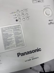 Б/у Проектор Panasonic pt-vz580 01-200891084
