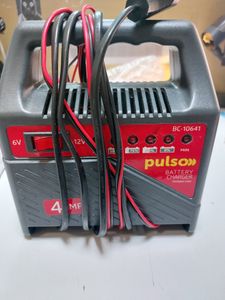 Б/в Автомобільний зарядний пристрій Pulso bc-10641 01-200891497