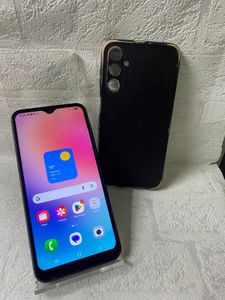 Б/в Мобільний телефон Samsung galaxy a24 sm-a245f 6/128gb 01-200896515