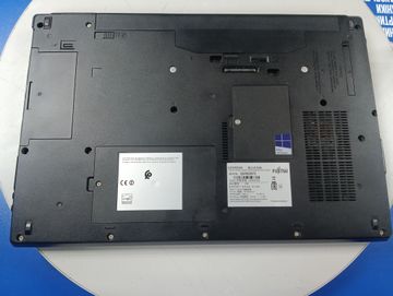 Б/у Ноутбук Fujitsu 15/core i5 6200u ddr3/8gb ddr4/hdd 500 gb/*інтегрована 01-200897173