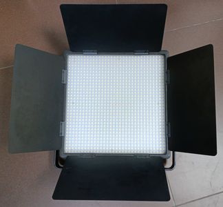 Б/в Фотоспалах Godox led-1000w 01-200904801