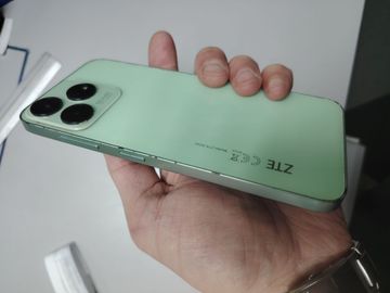 Б/в Мобільний телефон Zte blade v50 design 8/256gb 01-200908575