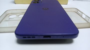 Б/в Мобільний телефон Motorola moto e15 2/64gb 01-200912400