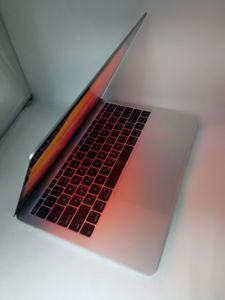 Б/у Ноутбук Apple a1708 /macbook pro 13,3" core i5 2,3ghz/ram8gb/ssd128gb/intel iris plus graphics 640 01-200911451