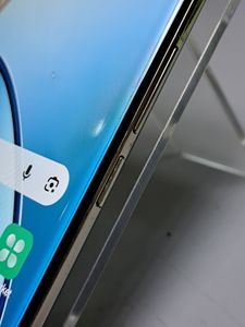 Б/в Мобільний телефон Realme 12 pro+ 8/256gb 01-200916848