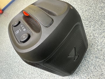 Б/в Акустика Jbl partybox encore essential 2 01-200926987